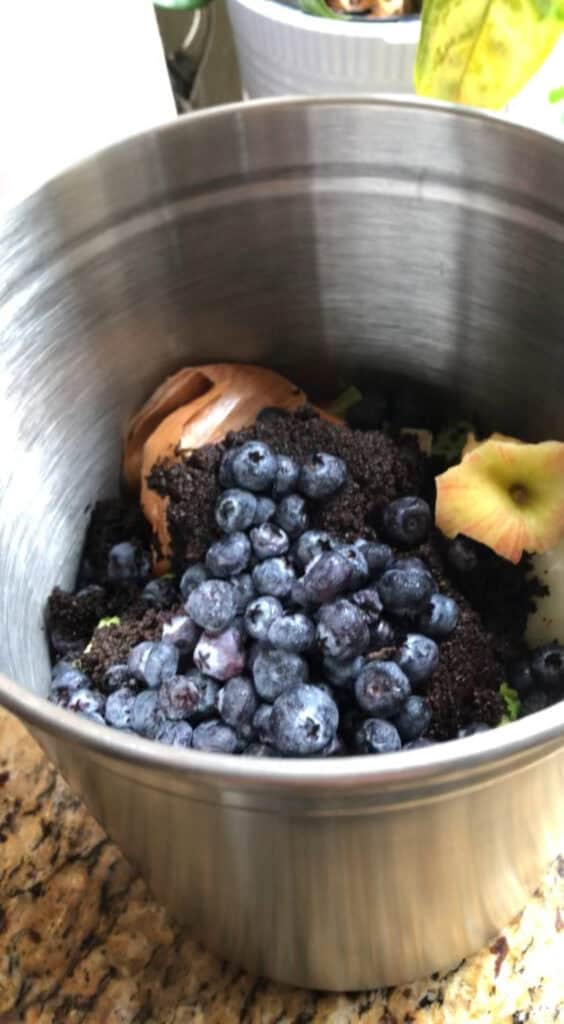 kitchen compost bin