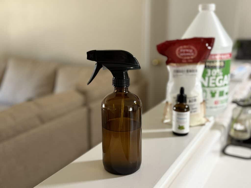 spray bottle with vinegar recipe