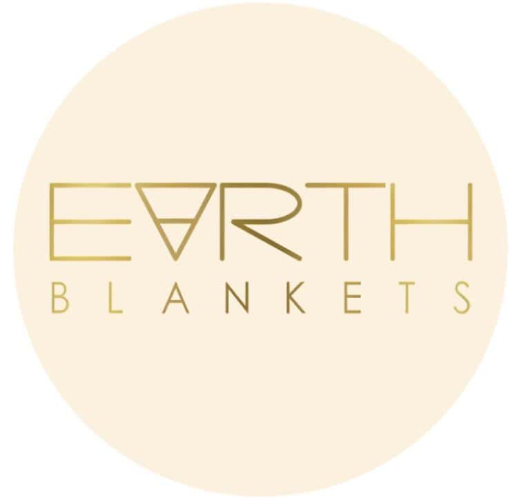 earth blankets logo
