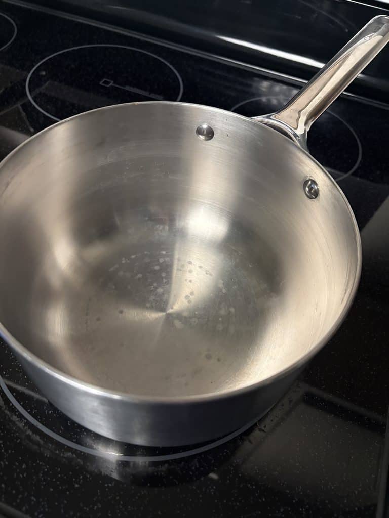 Caraway stainless steel saucepan with cloudy spots on the bottom after washing